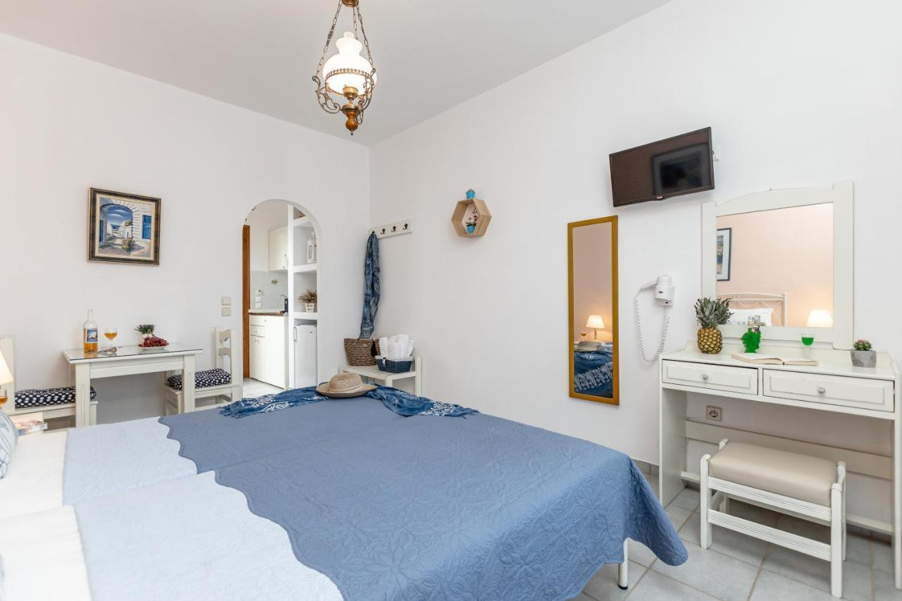 Zanneta Apartments & Suites มีกรีวิกลา ภายนอก รูปภาพ